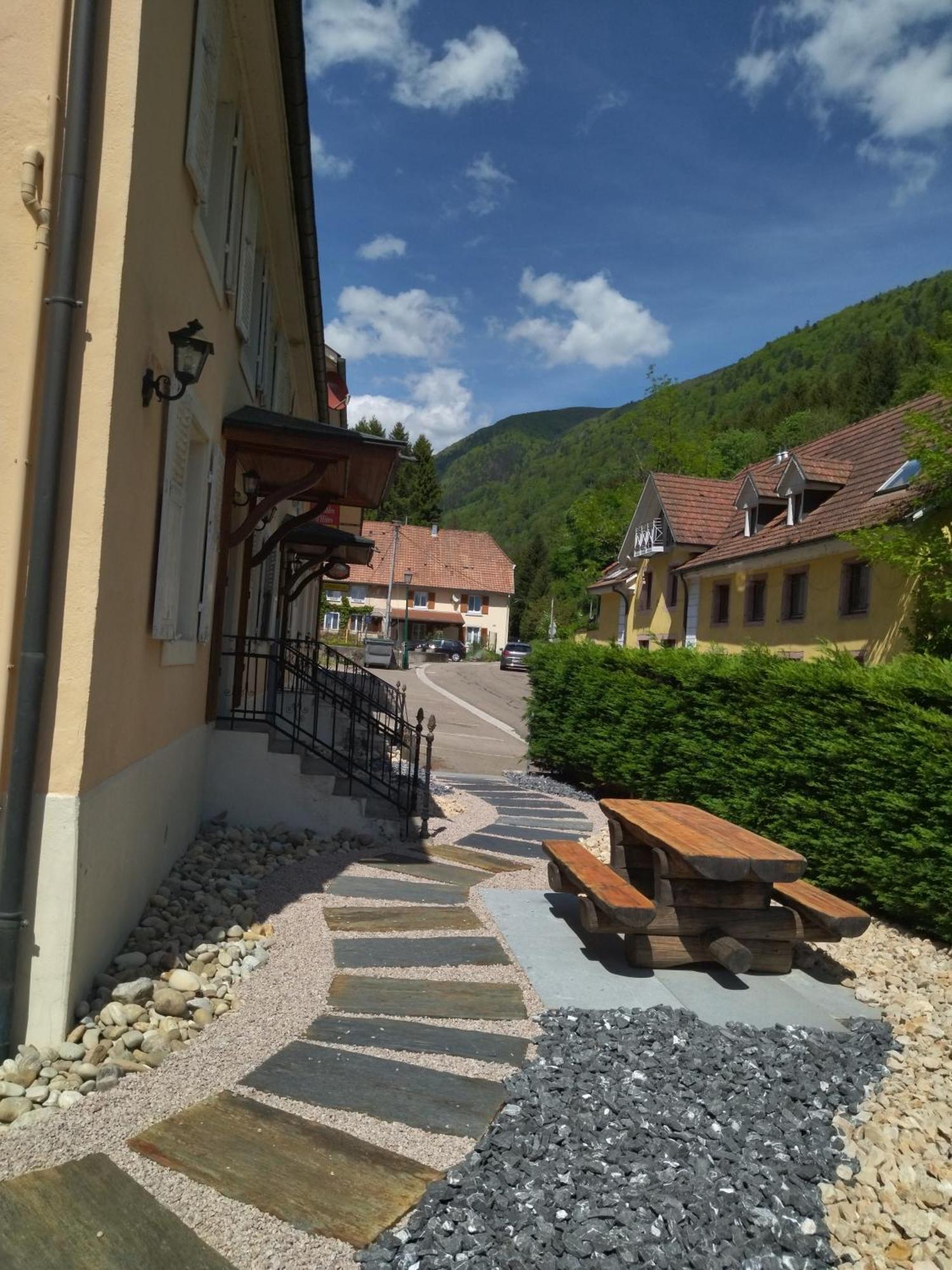 Bed and Breakfast Le Soleil Wildenstein Zewnętrze zdjęcie